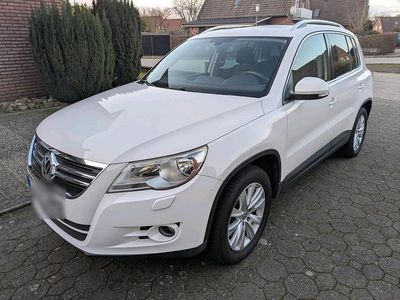 Weiß Gebraucht 2009 VW Tiguan SUV | 6.000 € (Etwas zu teuer)