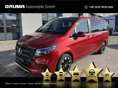 Gebraucht Mercedes V250 Avantgarde 190 PS (139 kW) 2025 Rot Van / Kleinbus