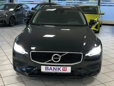 Occasion Volvo V60 Momentum 150 ch (110 kW) 2020 Noir Break