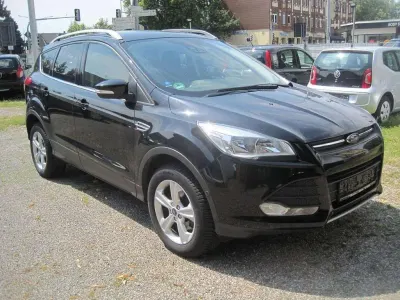 Gebraucht Ford Kuga SYNC Edition 120 PS (88 kW) 2016 Schwarz SUV