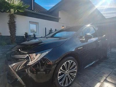 Gebraucht Toyota Corolla Hybrid 122 PS (89 kW) 2019 Schwarz Limousine
