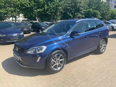 Gebraucht Volvo XC60 Momentum 190 PS (139 kW) 2015 Blau SUV