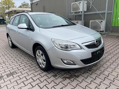 Usata Opel Astra 100 CV (73 kW) 2011 Argento Station wagon