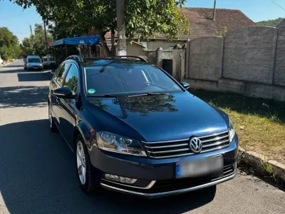 Gebraucht VW Passat 140 PS (102 kW) 2012 Blau Kombi