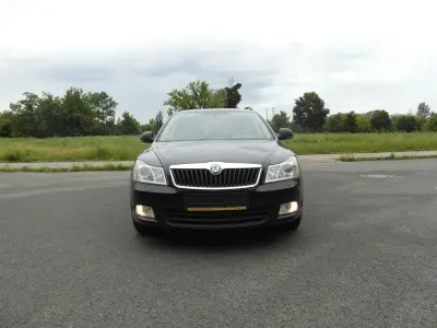 Gebraucht Skoda Octavia Fun 105 PS (77 kW) 2012 Schwarz Kombi