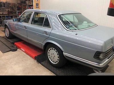Gebraucht Mercedes S280 185 PS (136 kW) 1981 Silber Limousine
