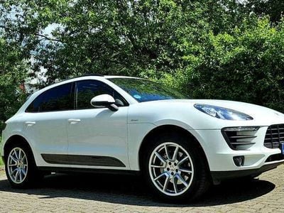Porsche Macan S