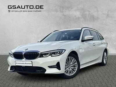 Brugt BMW 330e Sport Line 252 HK (185 kW) 2021 Hvid Stationcar
