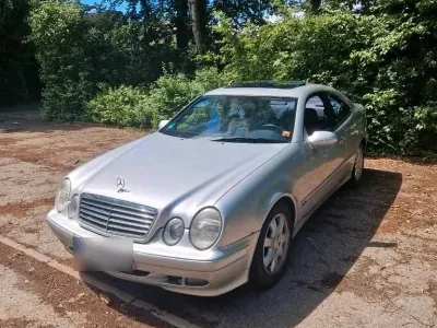 Gebraucht Mercedes CLK230 Avantgarde 197 PS (144 kW) 2001 Silber Coupé