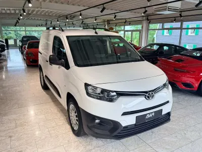 Gebraucht Toyota Proace 102 PS (75 kW) 2021 Schaumweiß Van / Kleinbus