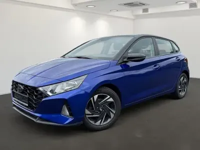 Gebraucht Hyundai i20 Intro Edition 101 PS (74 kW) 2021 Blau Kleinwagen