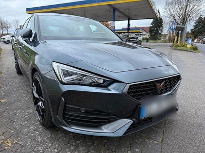 Gebraucht Cupra Leon 300 PS (220 kW) 2022 Grau Limousine