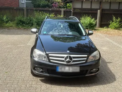 Gebraucht Mercedes C180 Classic 156 PS (114 kW) 2008 Schwarz Kombi