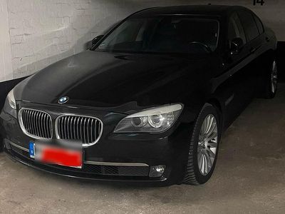 BMW 730