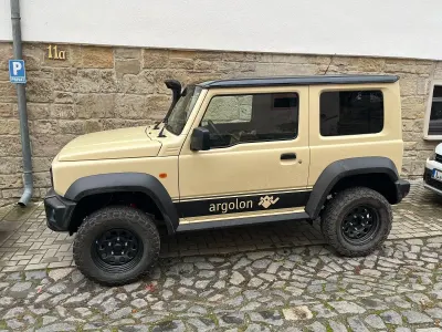 Gebraucht Suzuki Jimny 102 PS (75 kW) 2024 Beige SUV