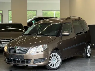 Gebraucht Skoda Roomster Plus Edition 86 PS (63 kW) 2013 Braun Van / Kleinbus