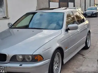 Gebraucht BMW 530 Exclusive 231 PS (169 kW) 2001 Silber Limousine