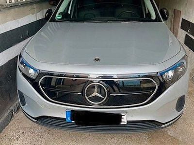 Gebraucht Mercedes EQA350 214 kW (292 PS) 2022 Silber SUV