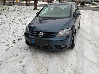Blau Gebraucht 2007 VW Golf V Limousine | 2.600 € (Guter Preis)