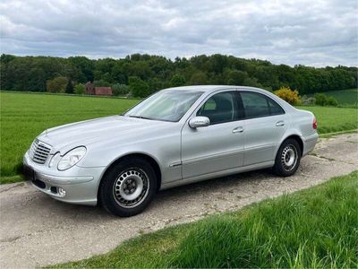Mercedes E240