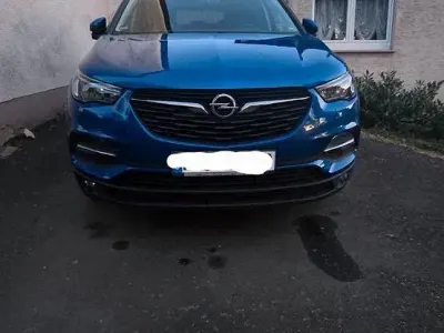 Używany Opel Grandland X Edition 131 KM (96 kW) 2018 SUV
