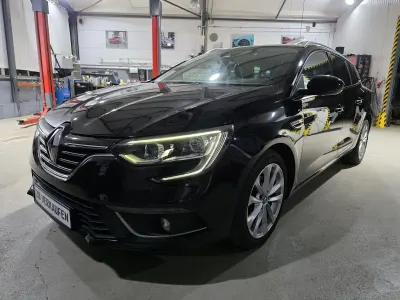 Gebraucht Renault Mégane GrandTour Intens 132 PS (97 kW) 2017 Schwarz Kombi