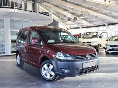 Gebraucht VW Caddy Trendline 135 PS (99 kW) 2014 Rot Van / Kleinbus