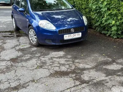 Gebraucht Fiat Grande Punto Dynamic 77 PS (56 kW) 2008 Blau Kleinwagen