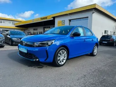 Używany Opel Corsa 101 KM (74 kW) 2024 Niebieski Hatchback