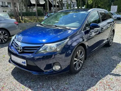 Gebraucht Toyota Avensis Edition 147 PS (108 kW) 2014 Dark blue mica Kombi