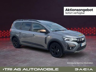 Dolomitgrau Gebraucht 2024 Dacia Jogger Extreme Van / Kleinbus | 24.690 € (Fairer Preis)