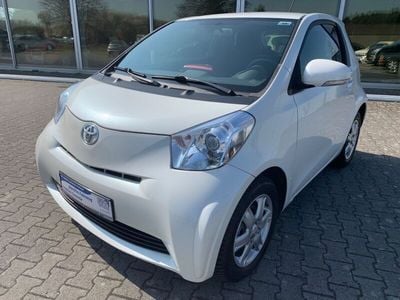 Toyota iQ