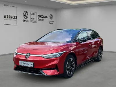 Käytetty VW ID.7 Pro 210 kW (286 HP) 2025 Punainen Farmari