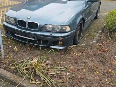 BMW 525