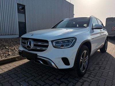 Gebraucht Mercedes GLC300e 320 PS (235 kW) 2021 Weiß SUV