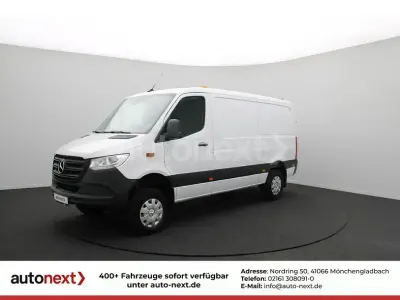 Gebraucht Mercedes Sprinter 163 PS (119 kW) 2021 Arktikweiss Van