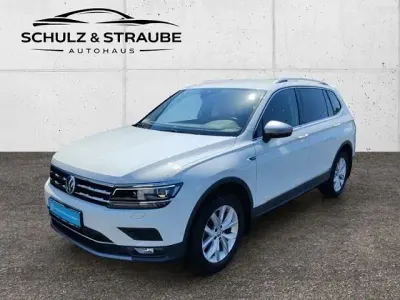 Gebraucht VW Tiguan Allspace Highline 239 PS (175 kW) 2020 Pure white SUV
