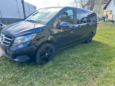Gebraucht Mercedes V250 190 PS (139 kW) 2017 Blau Van / Kleinbus