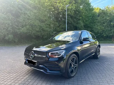 Używany Mercedes GLC220 AMG line 194 KM (142 kW) 2019 Czarny Coupe