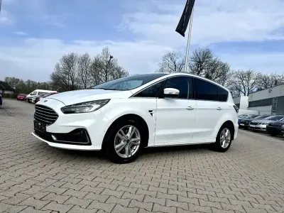 Używany Ford S-MAX Titanium 150 KM (110 kW) 2021 Biały Minivan