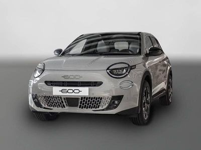 Gebraucht Fiat 600 La Prima 101 PS (74 kW) 2024 Beige Limousine