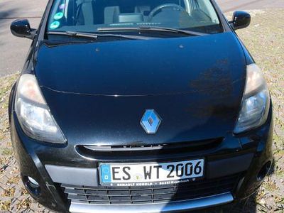 Begagnad Renault Clio IV Expression 75 HK (55 kW) 2012 Svart Sedan