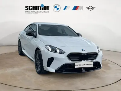 Gebraucht BMW M235 Shadowline 300 PS (220 kW) 2025 Alpinweiß uni Coupé