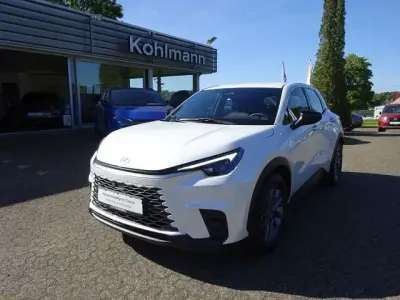 Gebraucht Lexus LBX 136 PS (100 kW) 2025 Weiß SUV