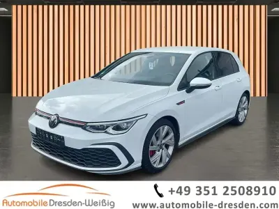 Gebraucht VW Golf VIII GTI 245 PS (180 kW) 2024 Weiß Limousine