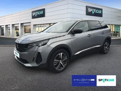 Gebraucht Peugeot 5008 Allure 131 PS (96 kW) 2021 Grau SUV