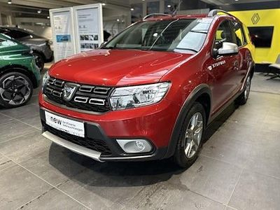 Rot Gebraucht 2020 Dacia Logan MCV Stepway Kombi | 11.990 € (Fairer Preis)