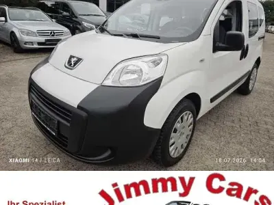 Gebraucht Peugeot Bipper Family 73 PS (53 kW) 2010 Weiß Van / Kleinbus