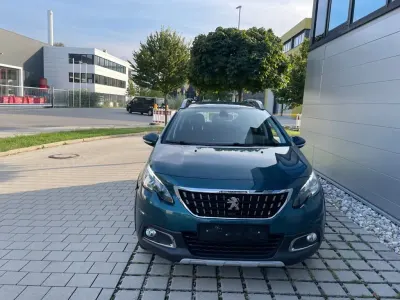 Gebraucht Peugeot 2008 Allure 110 PS (80 kW) 2018 Grün SUV