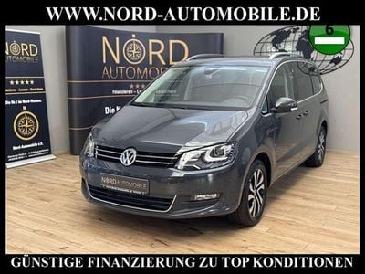 Grau Gebraucht 2022 VW Sharan Active Van / Kleinbus | 28.800 € (Fairer Preis)